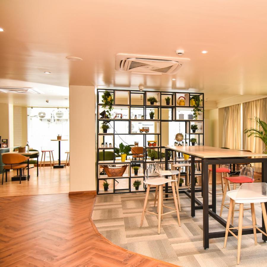 Bloom - Golf Course Road Hotel Gurgaon Exterior photo