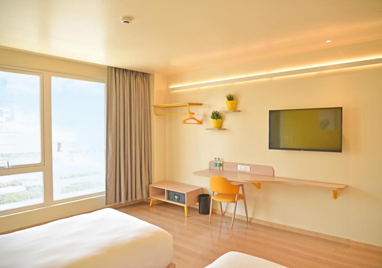 Bloom - Golf Course Road Hotel Gurgaon Exterior photo